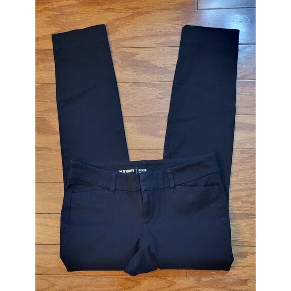 Old Navy Womens Pixie Never Fade Black Ankle Pants Size 2 - Picture 1 of 16